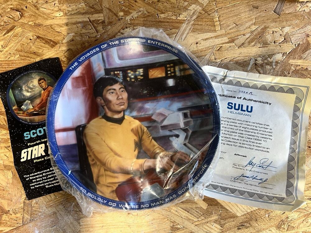 The Hamilton Collection Star Trek Sulu Porcelain Plate LE COA MPN 0854.10
